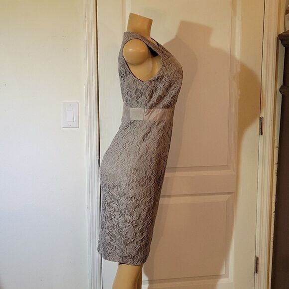 BRAND NEW WOMEN"S JAX SLEEVELESS GREY LACE ZIP-BACK COCKTAIL DRESS - Picture 4 of 13